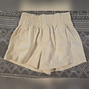 Aerie High Waist Elastic Waistband Shorts in Cream